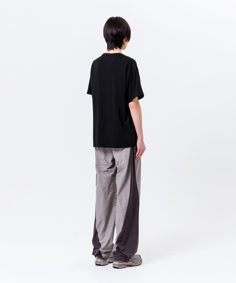 suspenders skirt/pants model image-S4L78