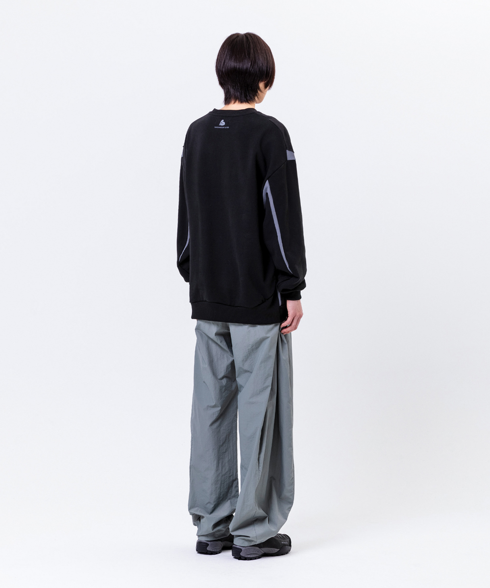suspenders skirt/pants model image-S4L26