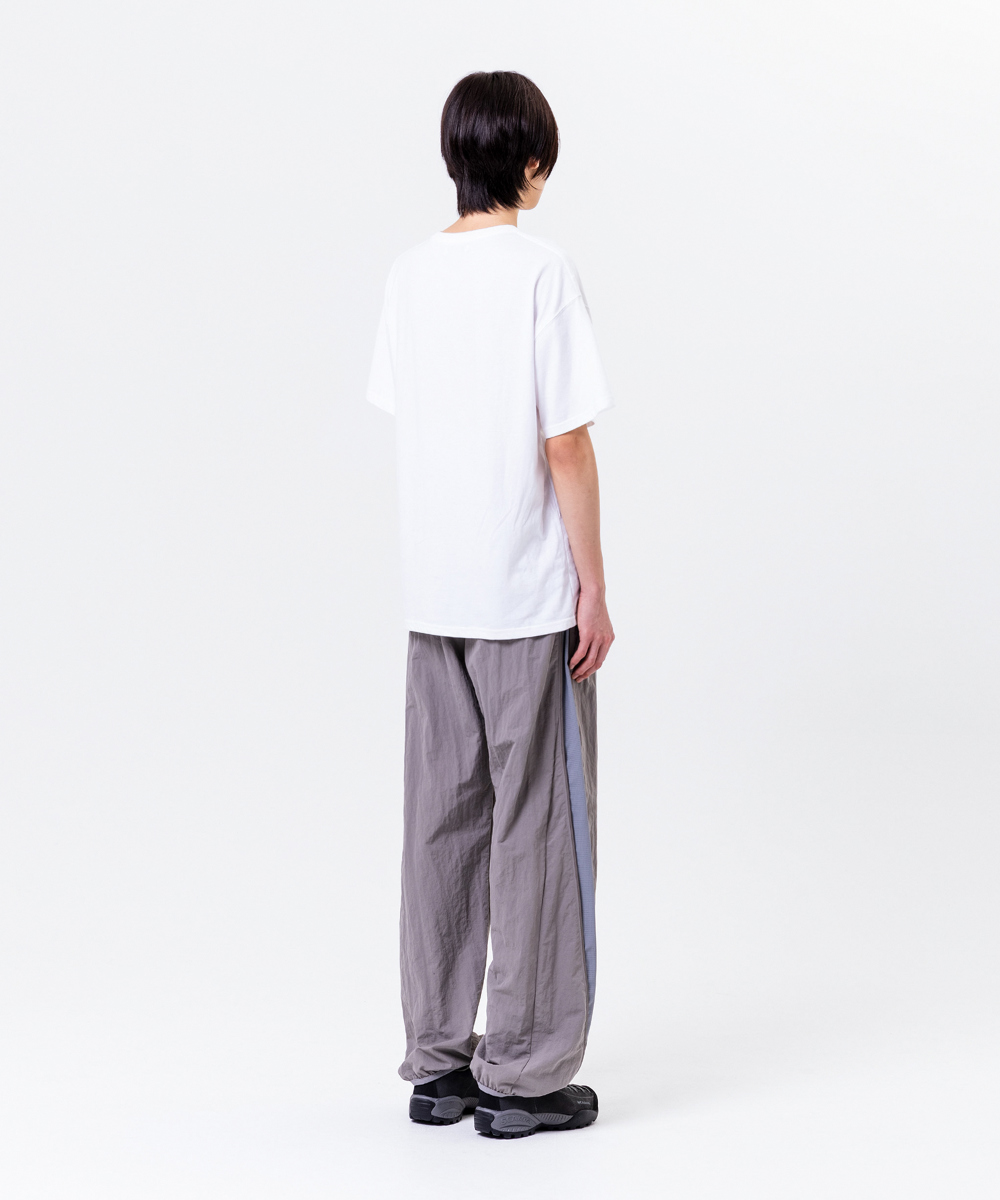 suspenders skirt/pants model image-S4L66